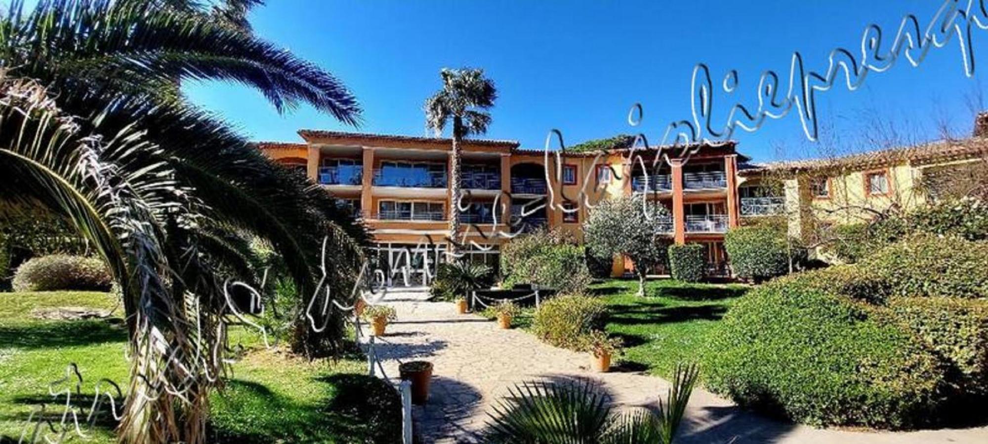 Magnifique Parc De La Presqu'Ile Avec Piscine Et Plage Face A Porquerolles ! Hyeres Exterior photo